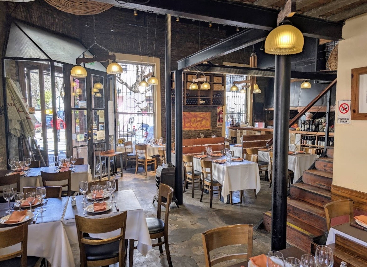 Primer piso — Interior del restaurante